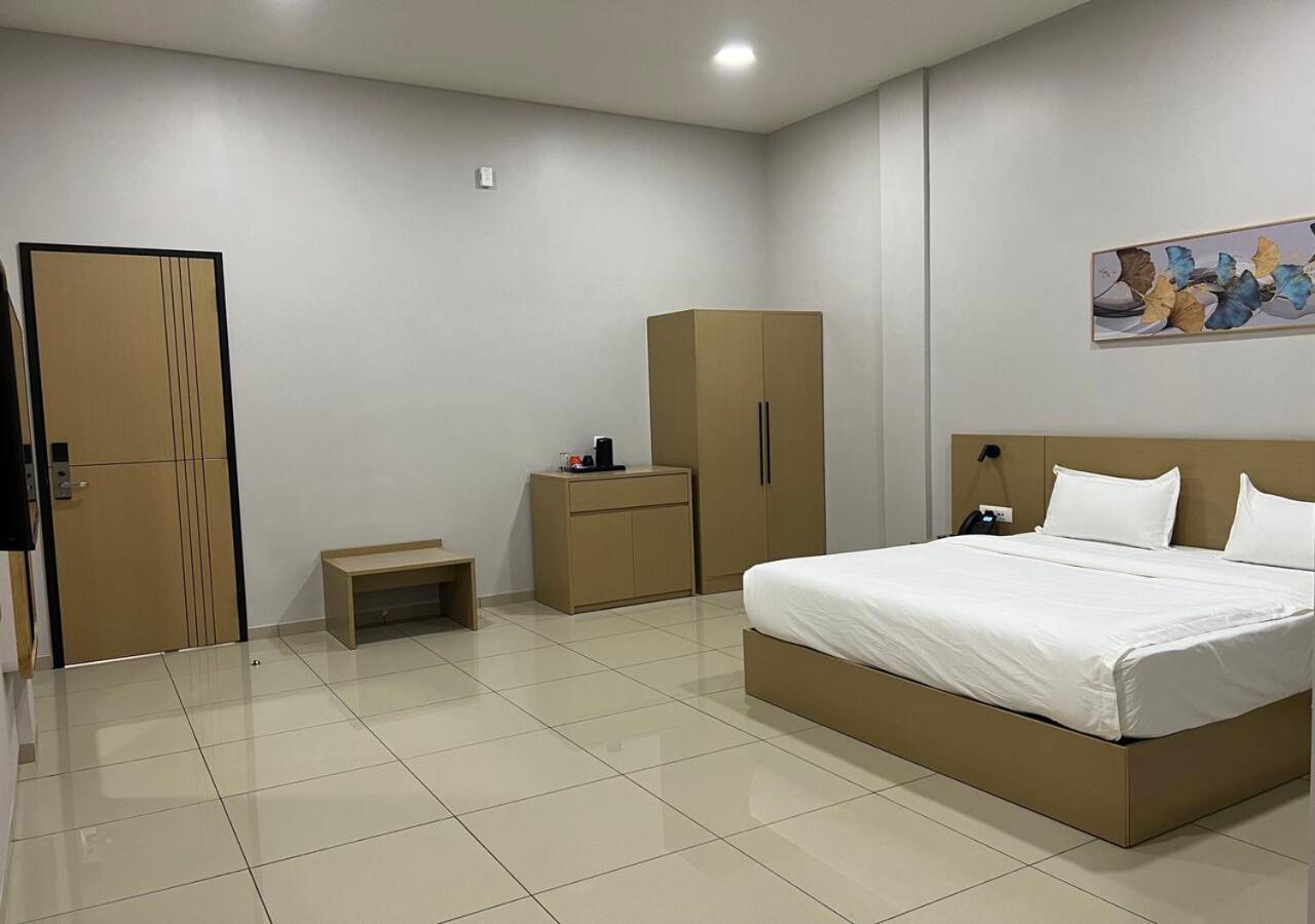 Ixoras Hotel Victoire Kinshasa Kültér fotó