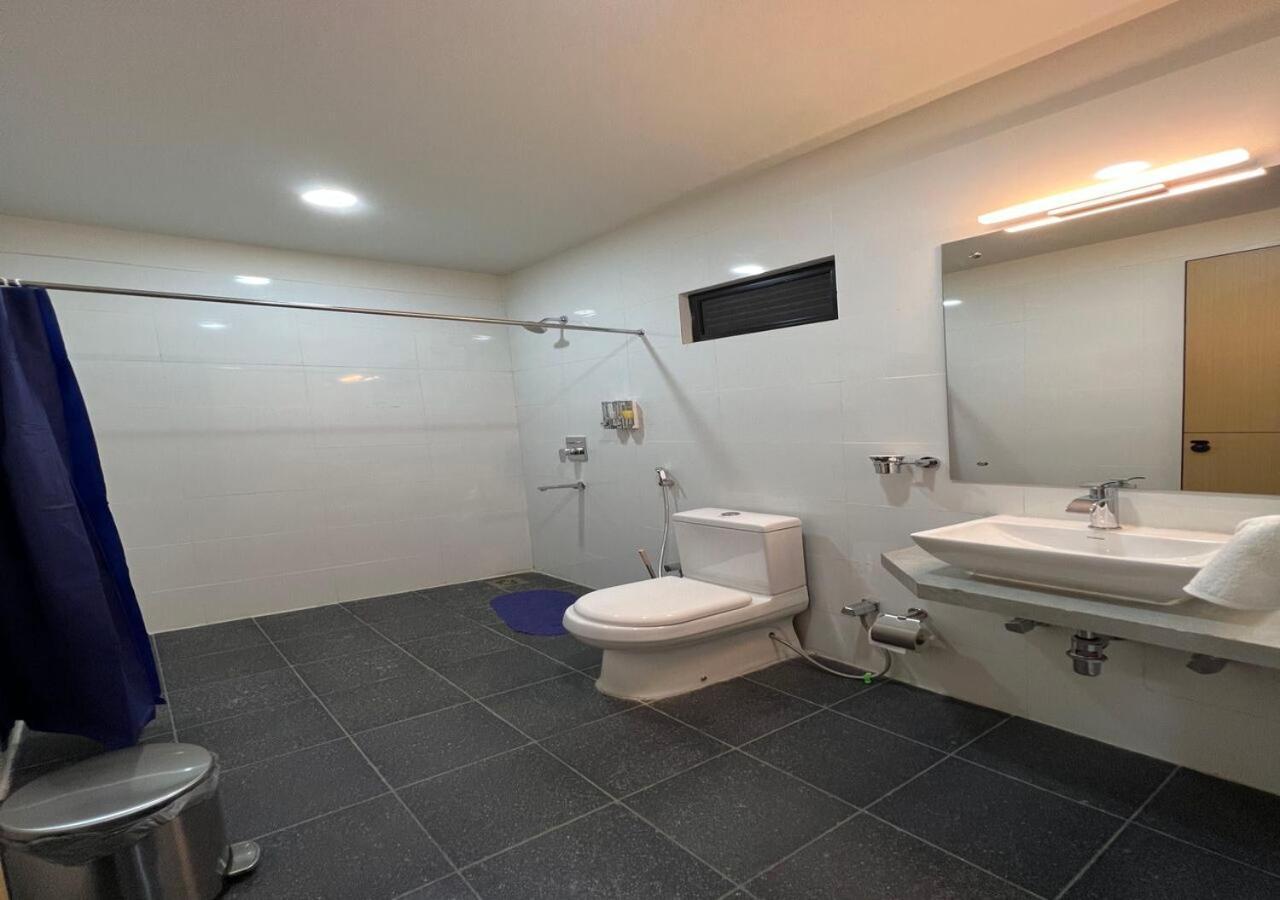 Ixoras Hotel Victoire Kinshasa Kültér fotó