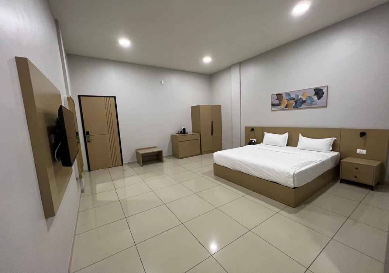 Ixoras Hotel Victoire Kinshasa Kültér fotó